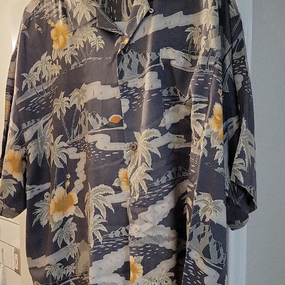 Tommy Bahama Gray and Cream Silk Shirt